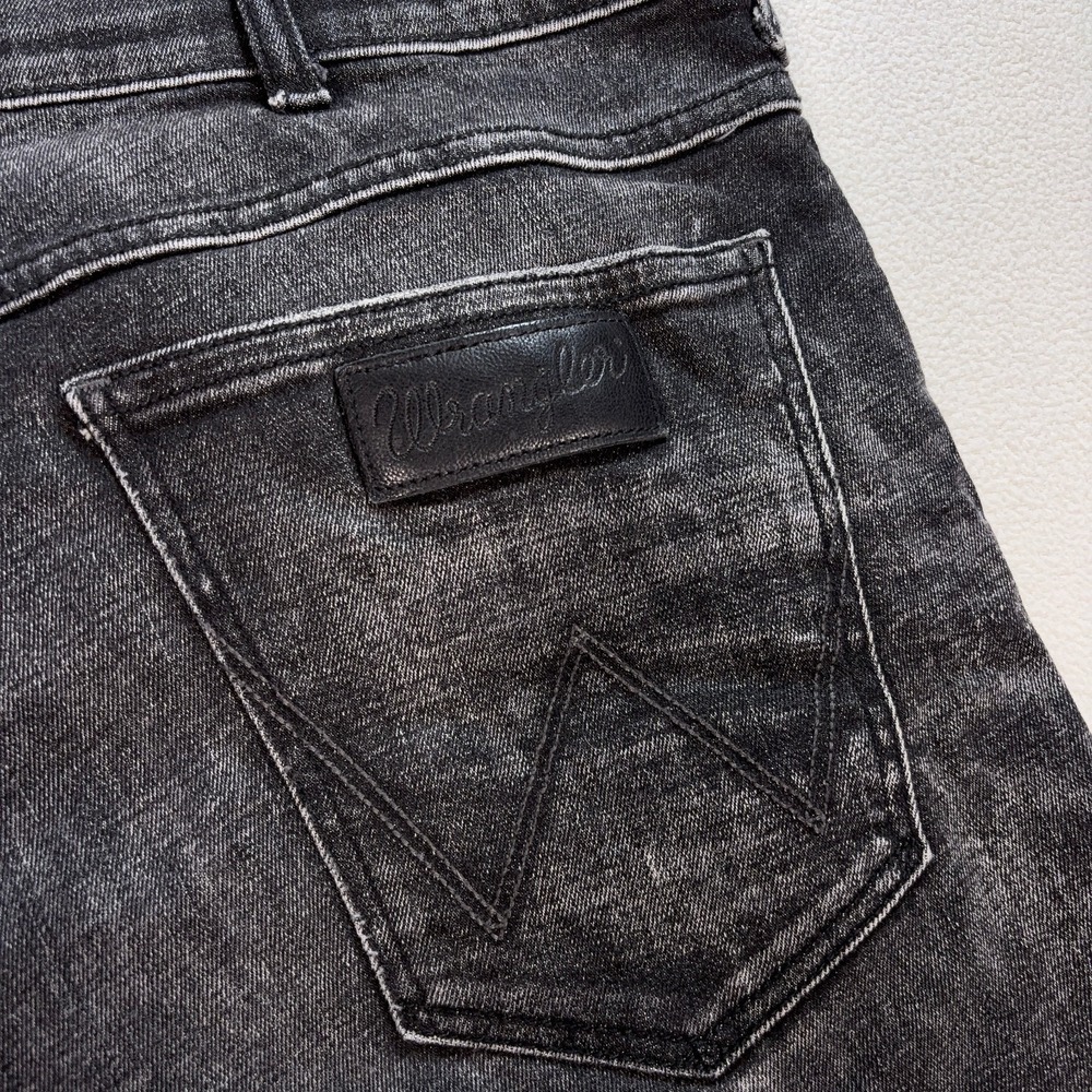 Wrangler Bryson Jeans Men's 36x29* Faded Black Distressed Tapered Stretch Denim - Picture 6 of 16